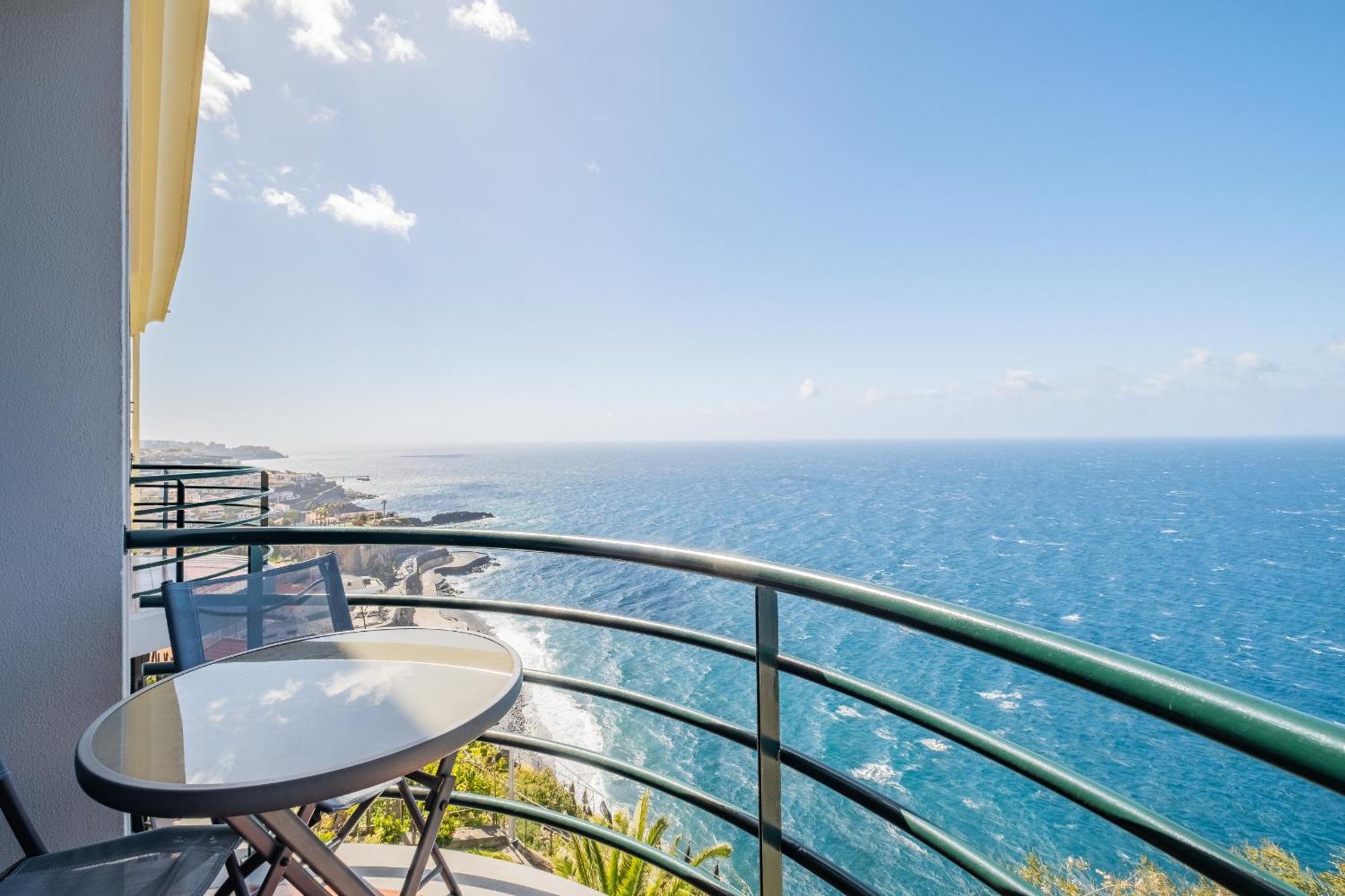 Sea View - By Wehost Apartment Camara de Lobos Bagian luar foto